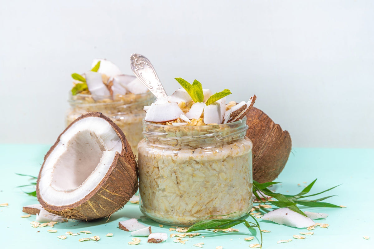 Turmeric &amp; Coconut Overnight Oats
